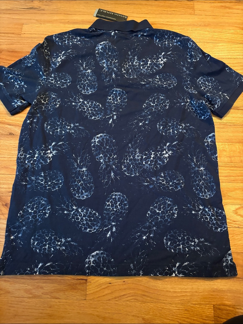 NWT Banana Republic Polo - Picture 4 of 4